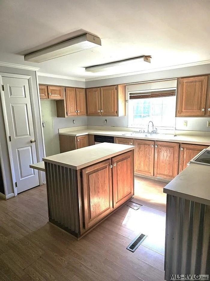 102 W Sycamore Hills Cir - Photo 3 of 28