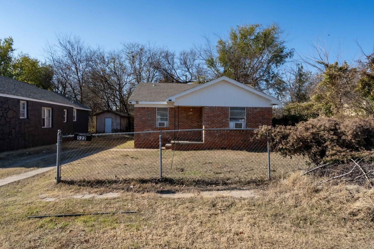 522 S 39th West Ave - Photo 2 of 12