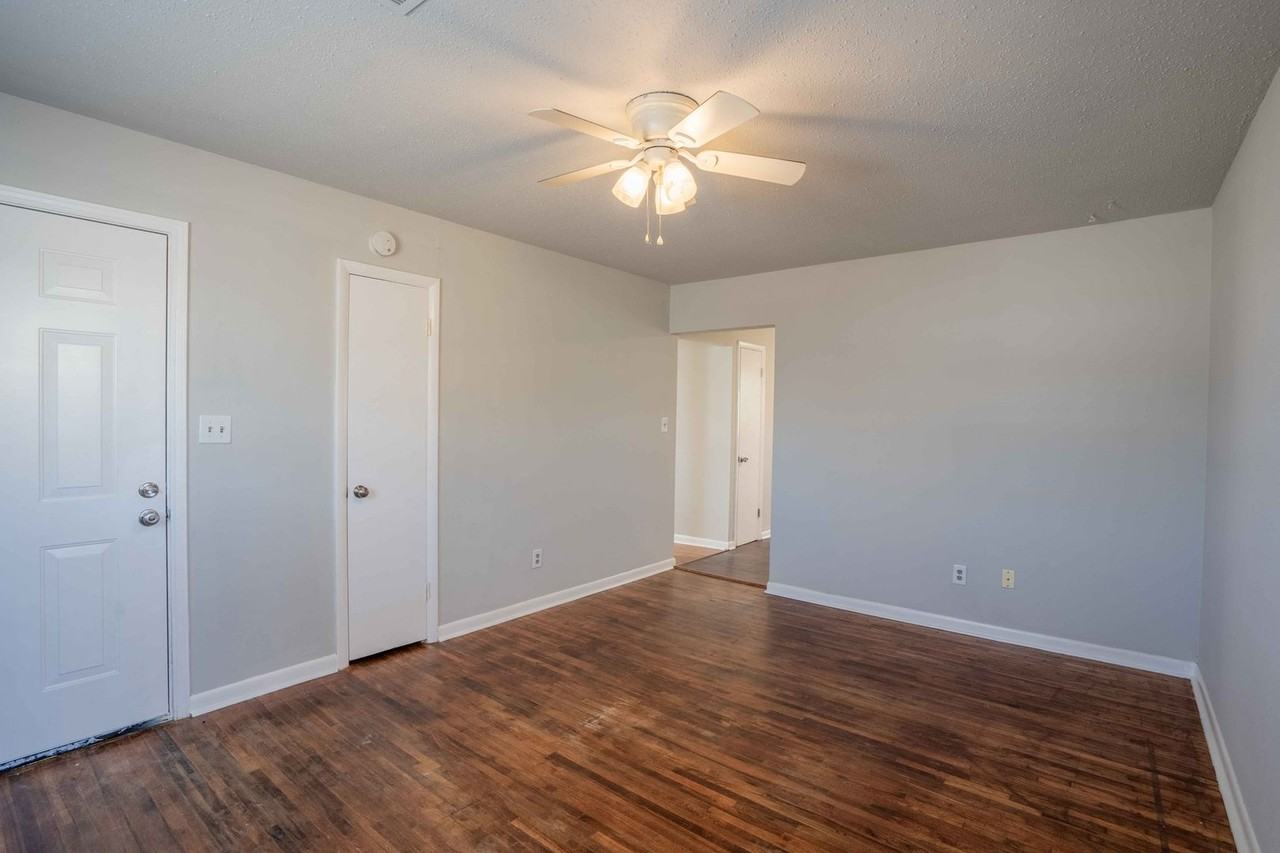 522 S 39th West Ave - Photo 6 of 12