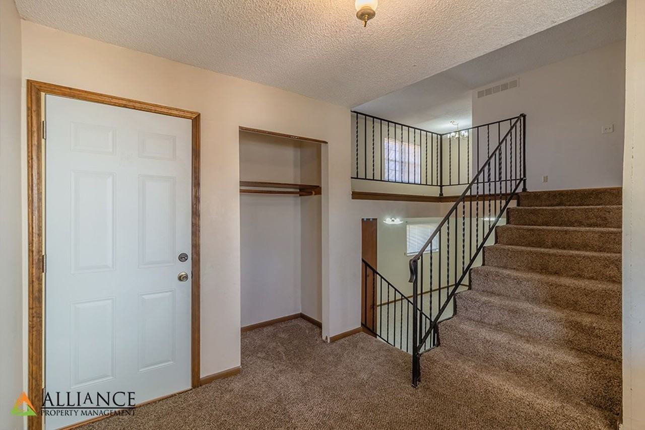 2201 Mcdowell Ave - Photo 3 of 30