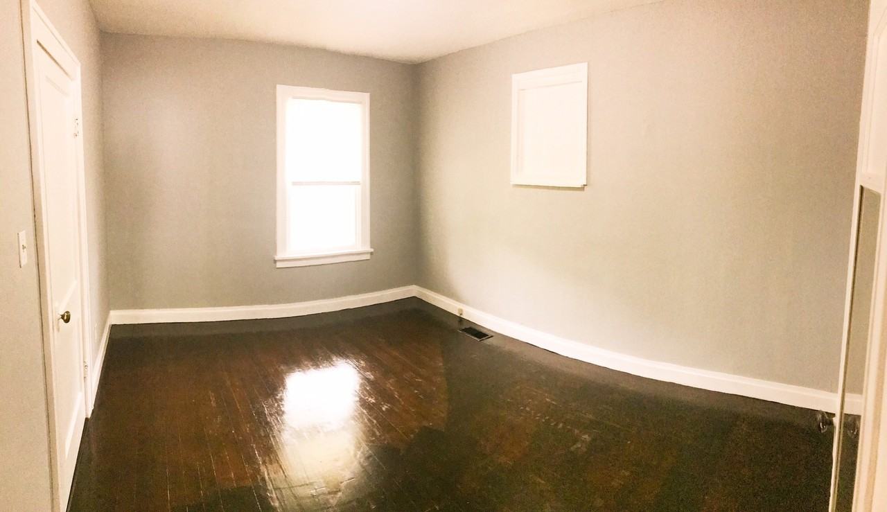 4448 S 38th St - Photo 3 of 7