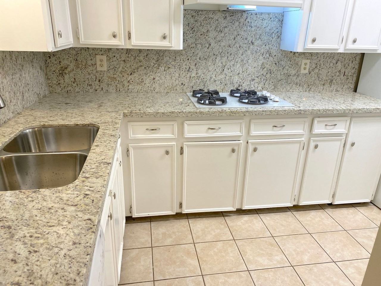 22303 N Fork Dr - Photo 4 of 25