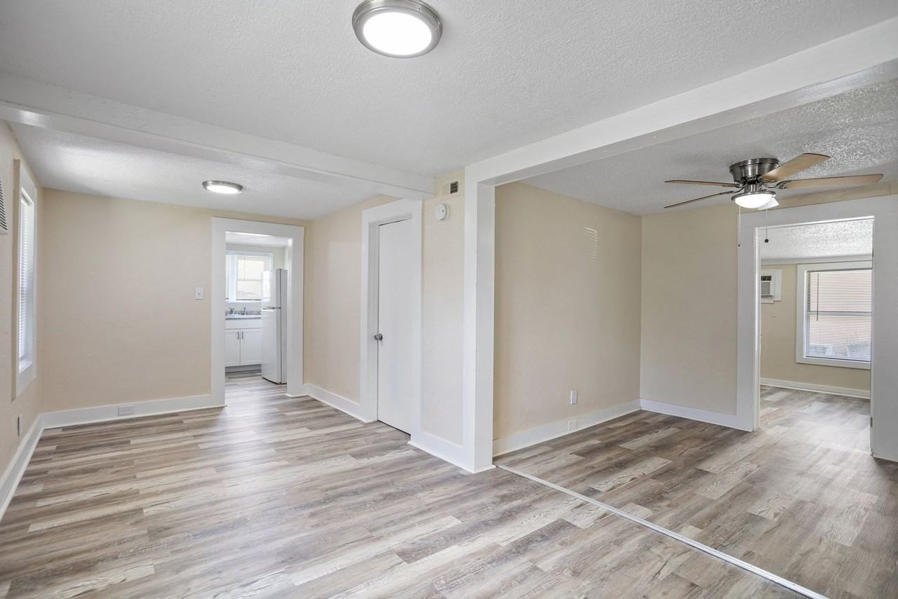 4489 58th Ave N - Photo 2 of 32