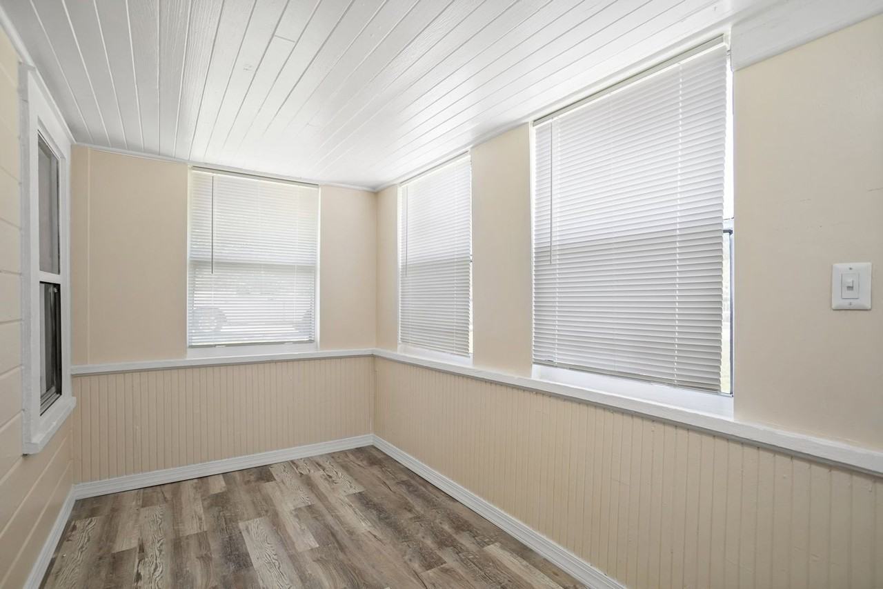 4489 58th Ave N - Photo 6 of 32