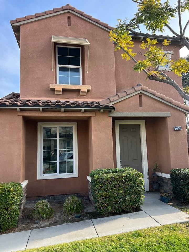 13561 Lavender Way - Photo 3 of 30