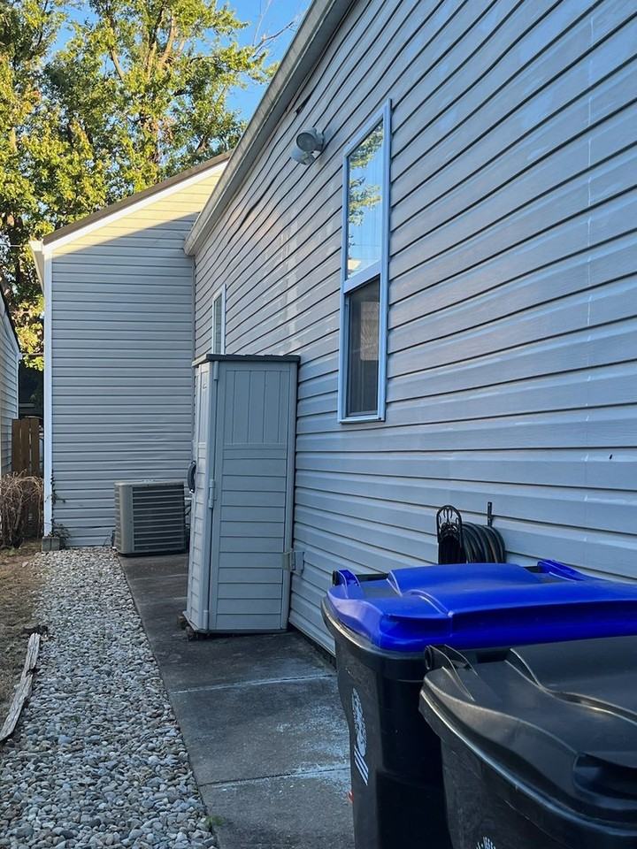 1327 Christy Ave - Photo 4 of 18