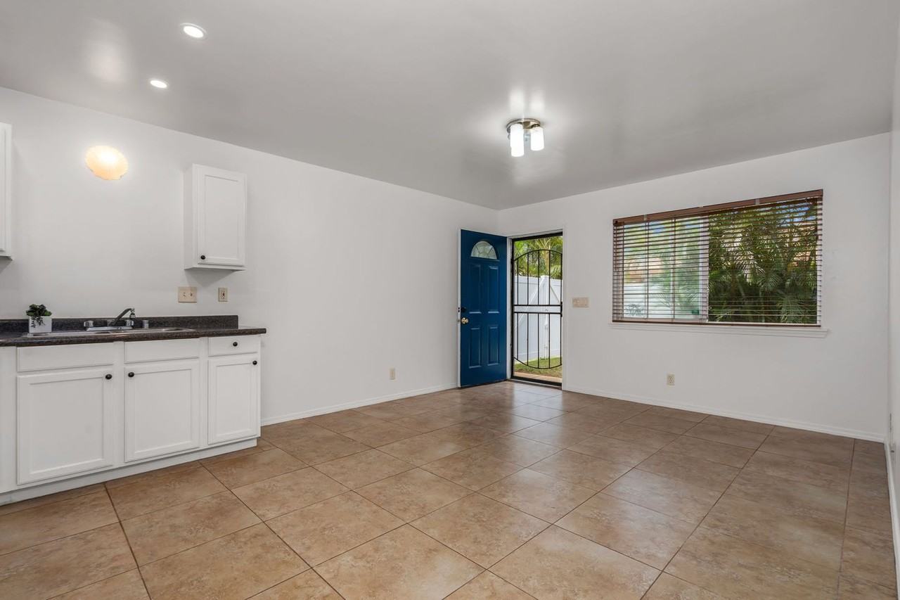 679 Malimali St - Photo 3 of 29