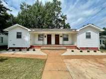 414 S Houston St - Photo 1 of 1