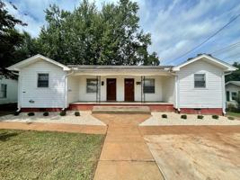 featured image of 414 S Houston St