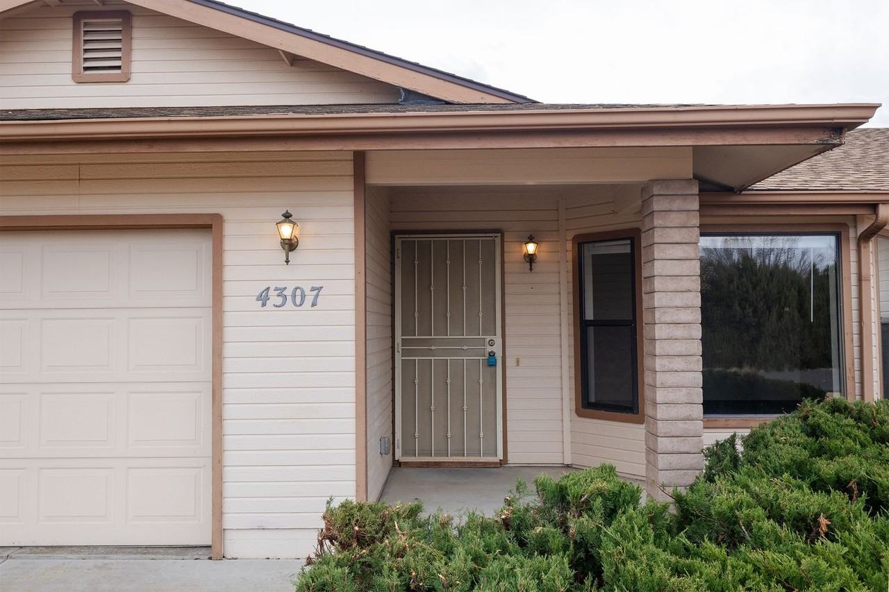 4307 N Calle Santa Cruz - Photo 3 of 34