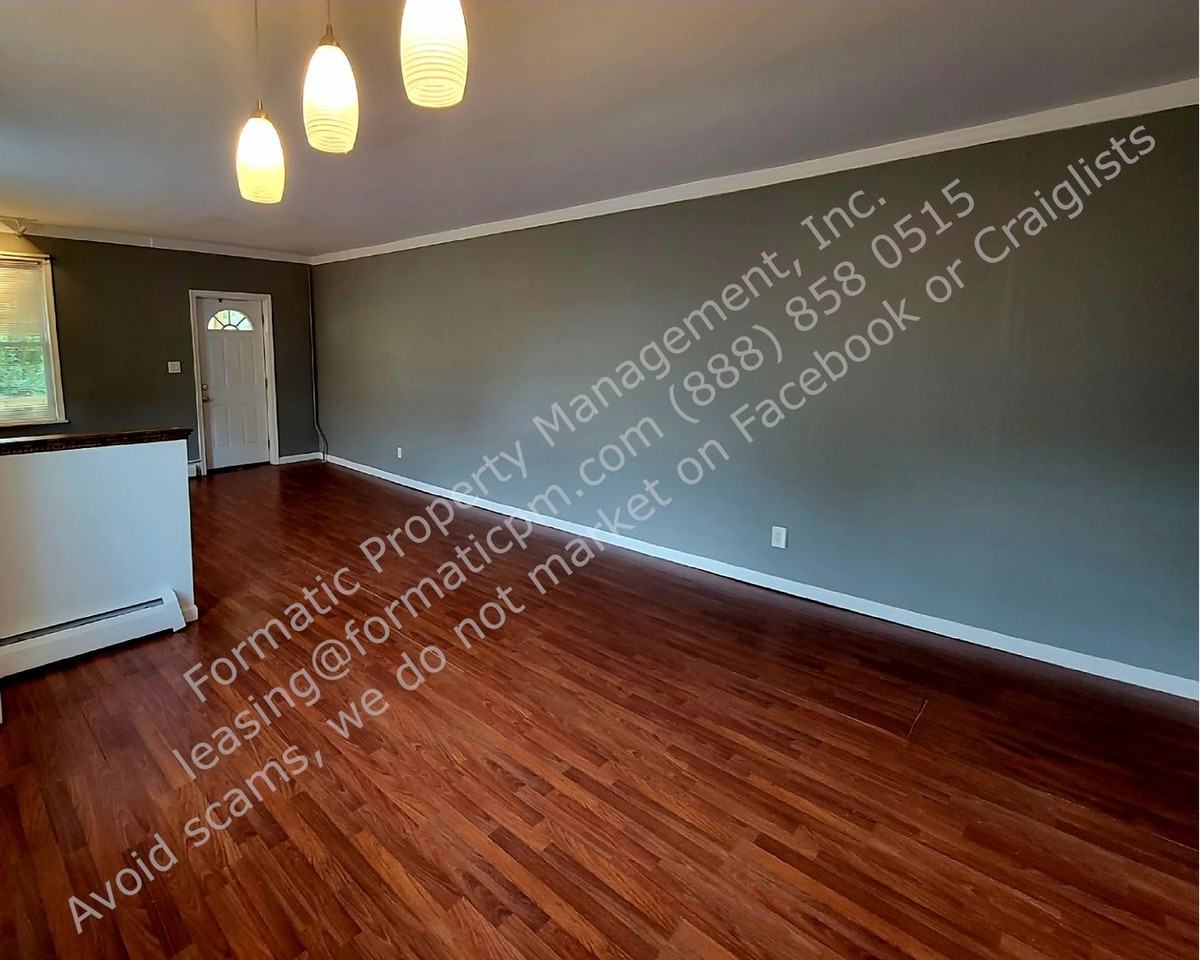 9 Tobin Ln - Photo 2 of 10