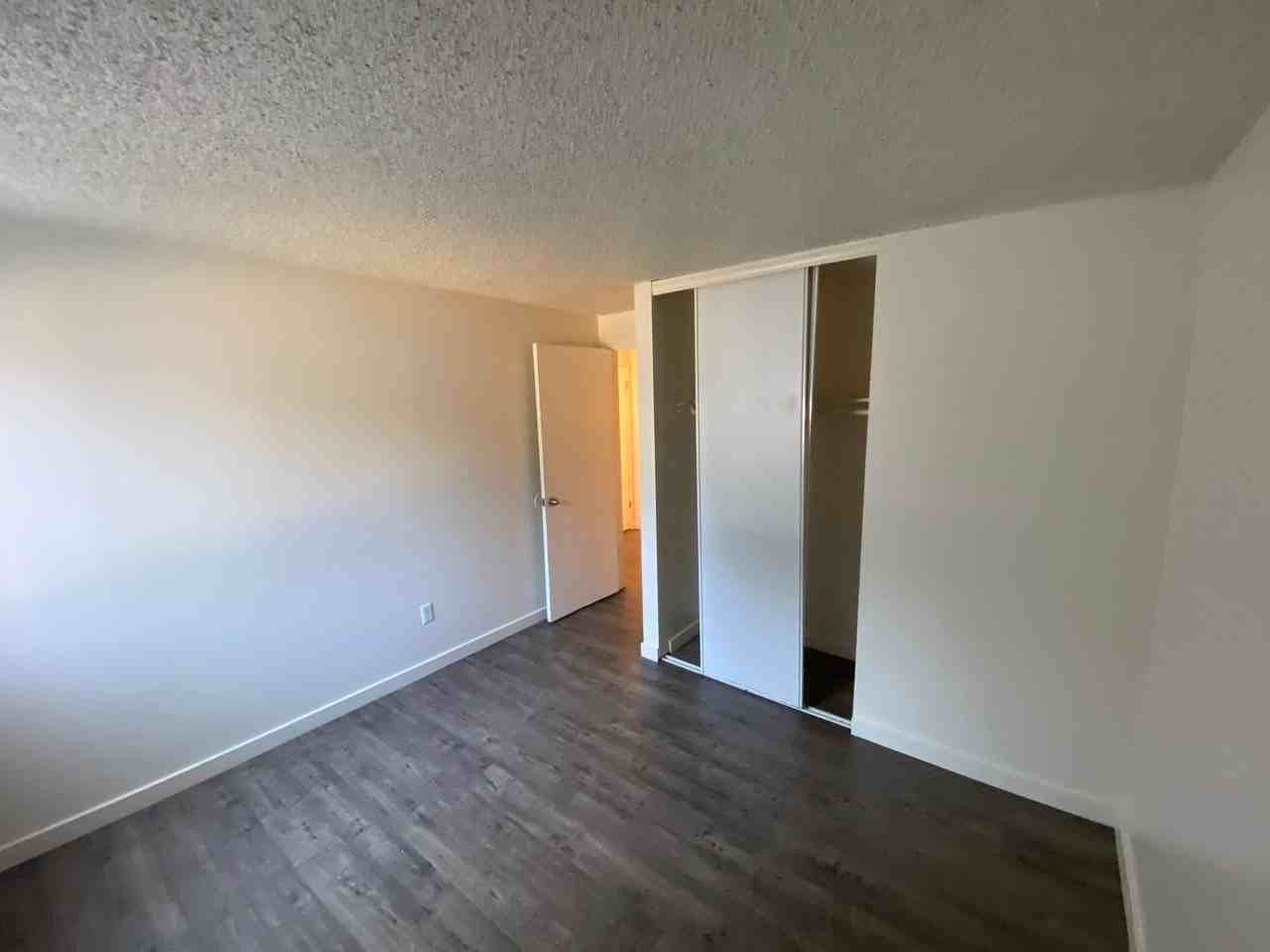 West Hills Spacious 1 & 2 Bedroom Units AVAILABLE NOW!!! - Photo 7 of 11