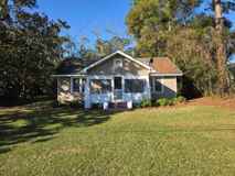 405 S Berrien St - Photo 1 of 1