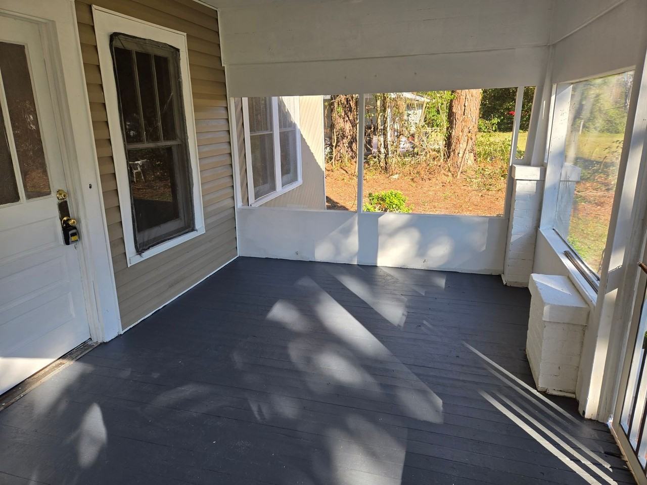 405 S Berrien St - Photo 5 of 16