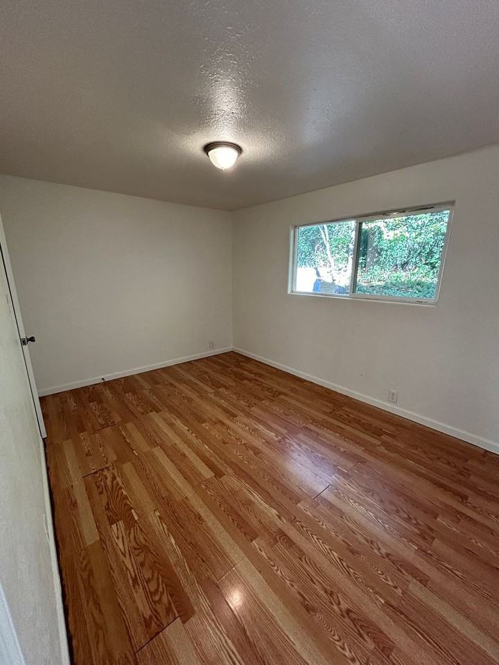 18728 Three Homes Rd - Photo 3 of 26