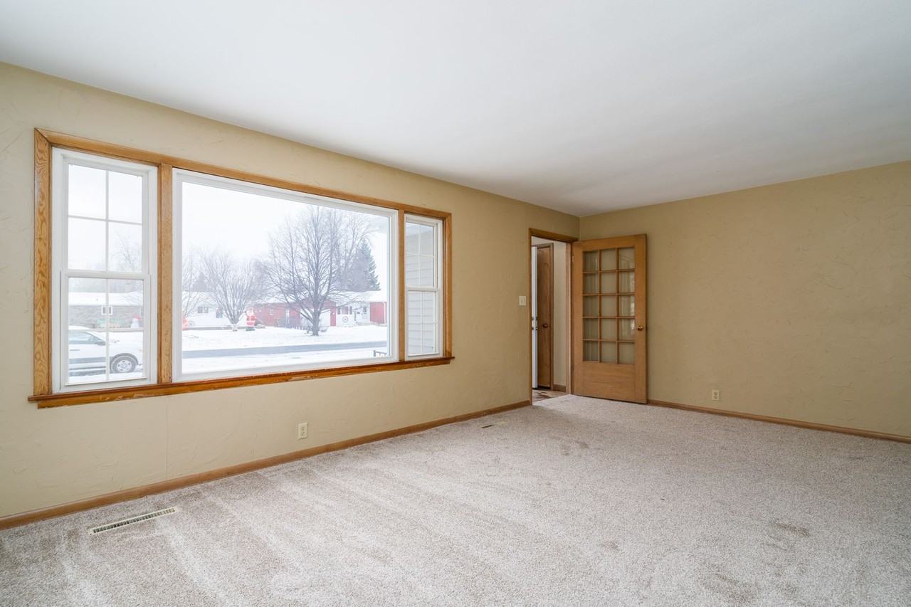 626 13th St Nw - Photo 6 of 34