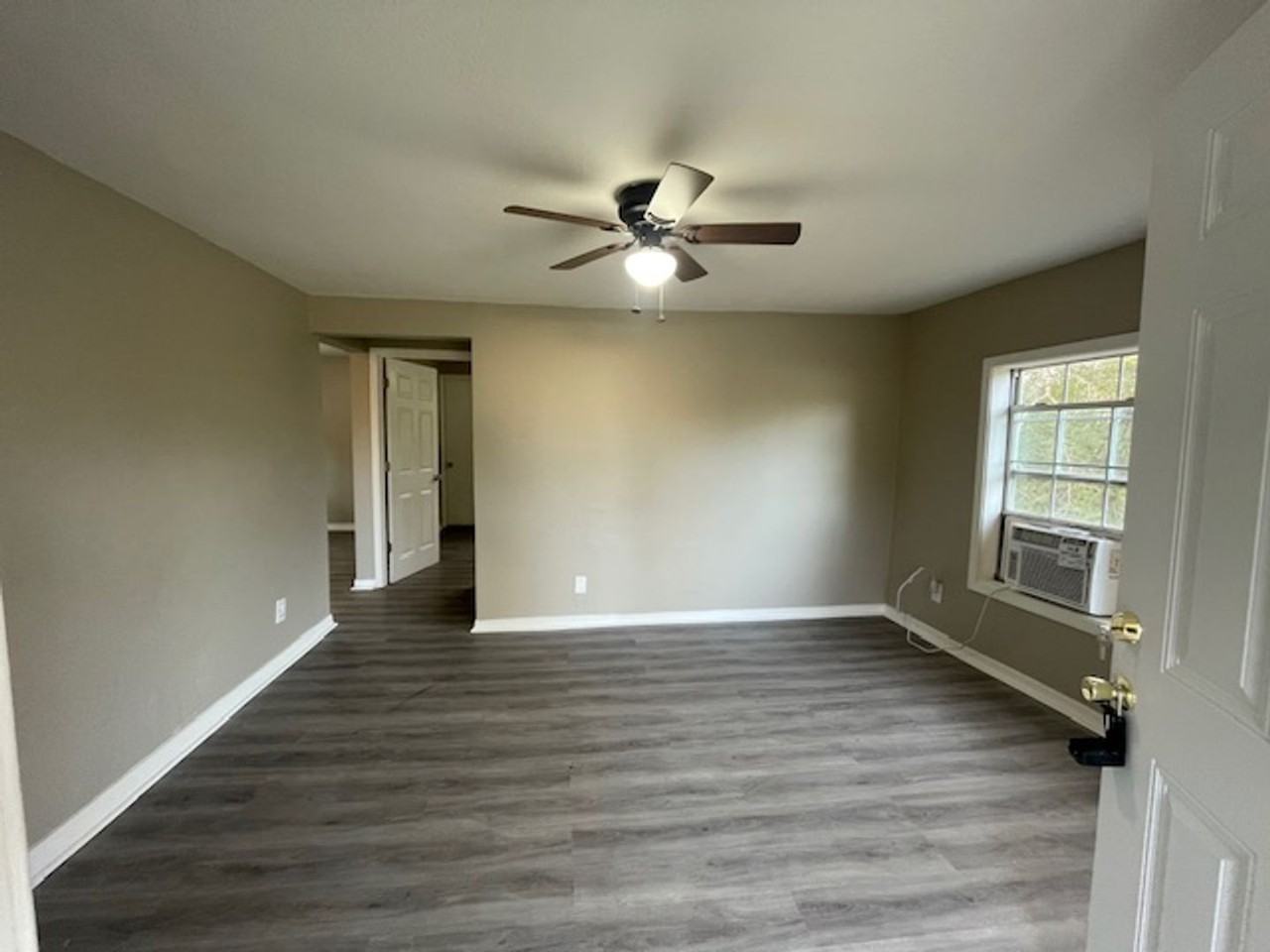 203 Hatchie St - Photo 3 of 8