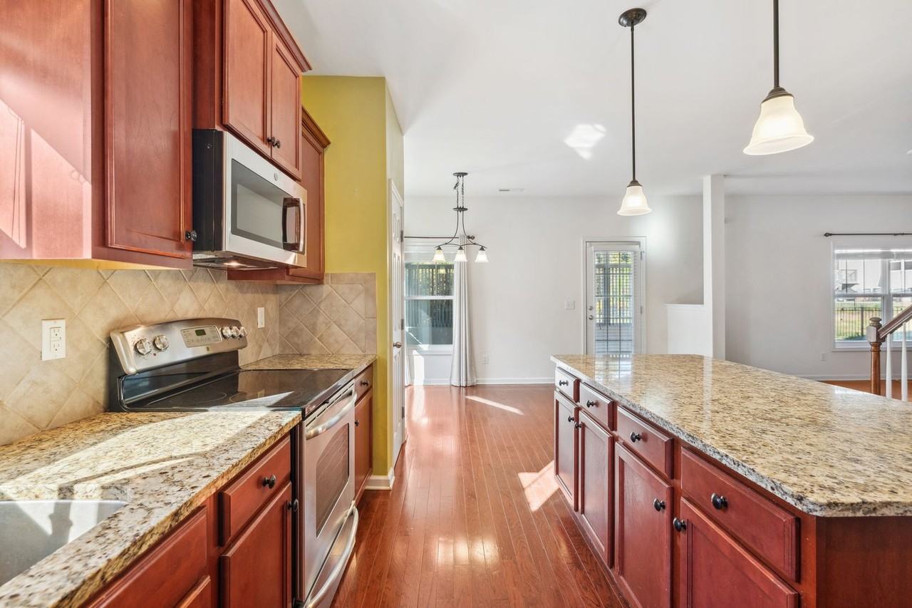 3406 Alman Dr - Photo 6 of 22