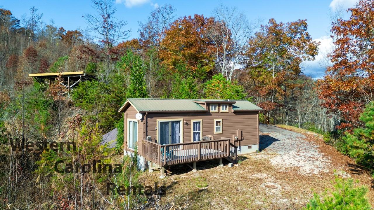 517 Iris Ln - Photo 3 of 20