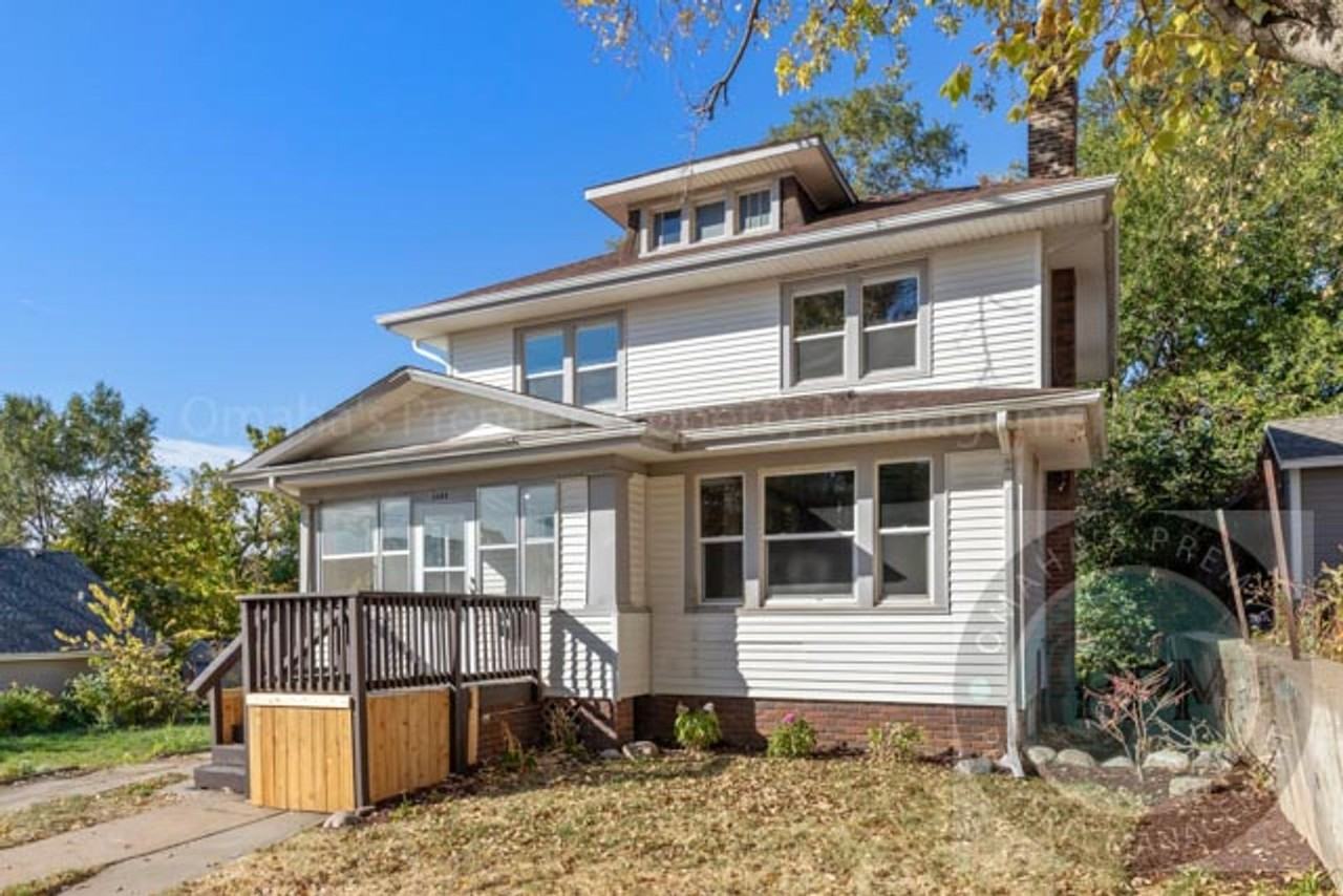 1032 N 32nd St - Photo 2 of 44