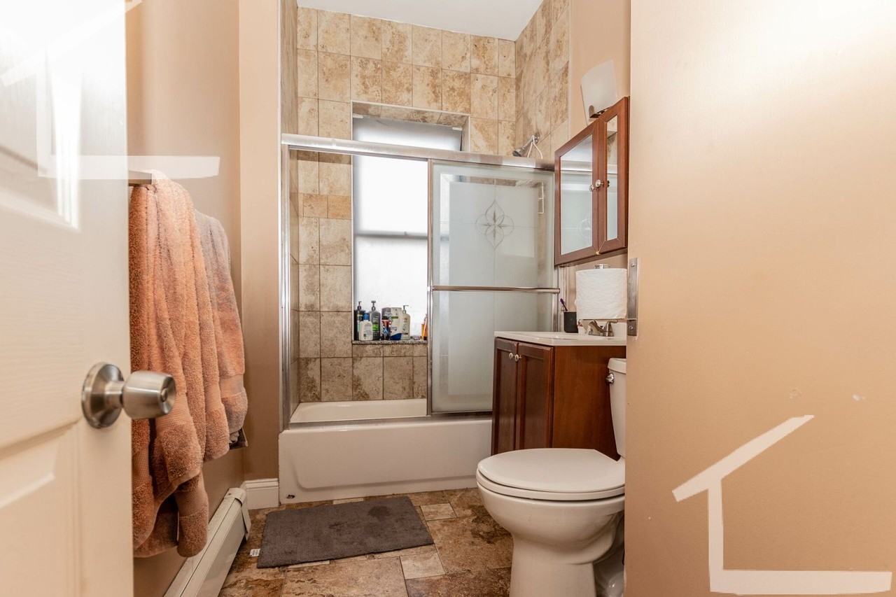 194 Harvard Avenue - Photo 7 of 7