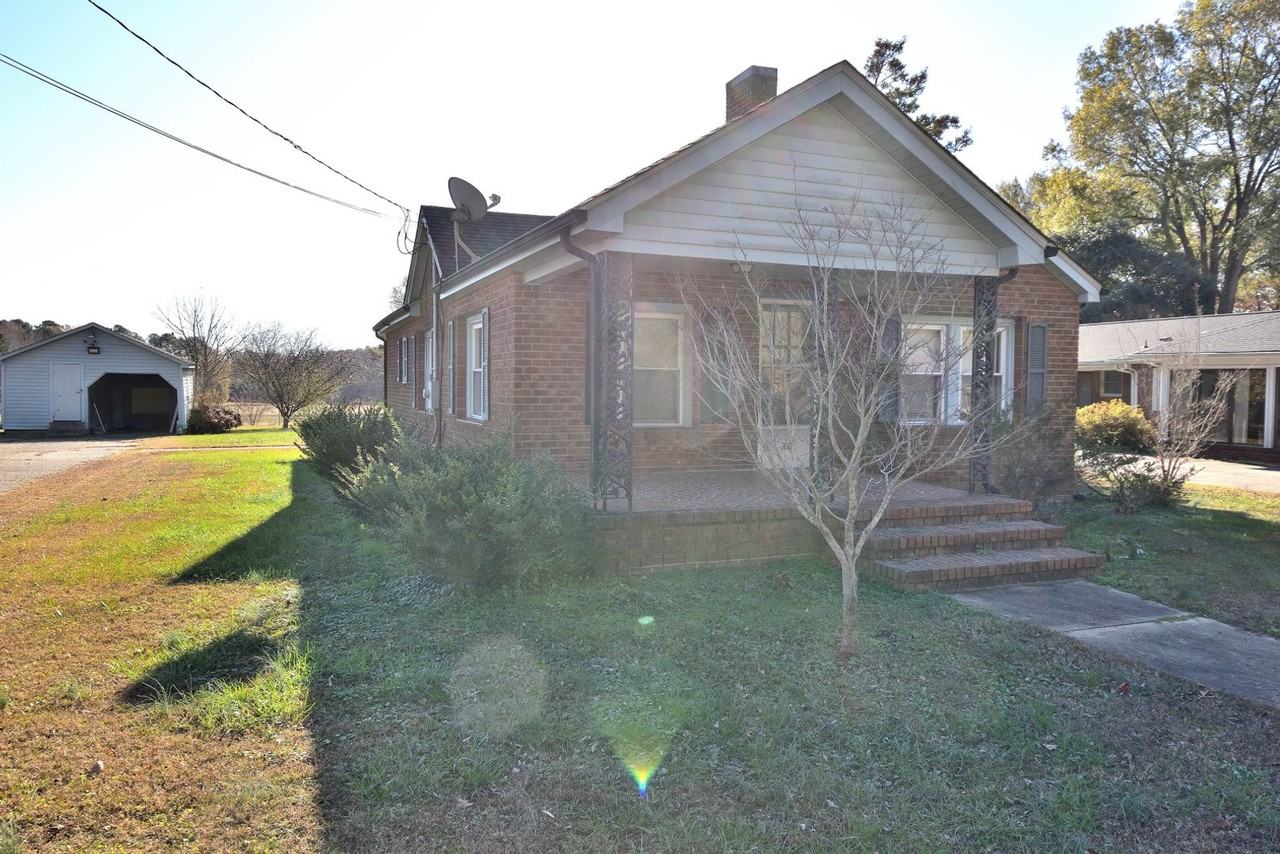 220 2nd St - Photo 2 of 21