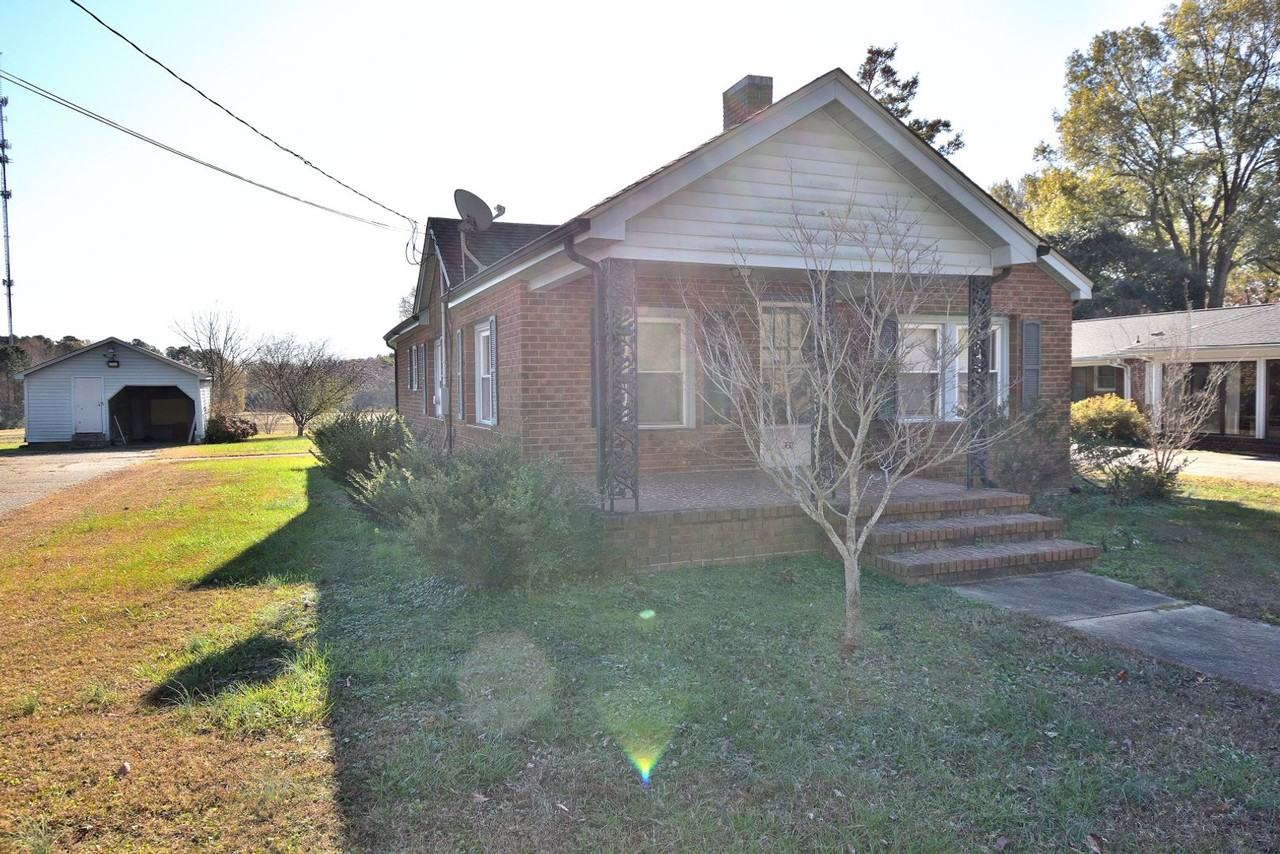 220 2nd St - Photo 3 of 21