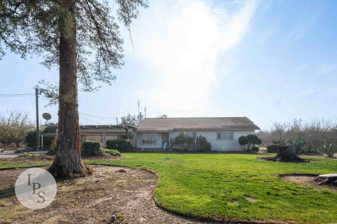 17303 W Belmont Ave - Photo 2 of 34