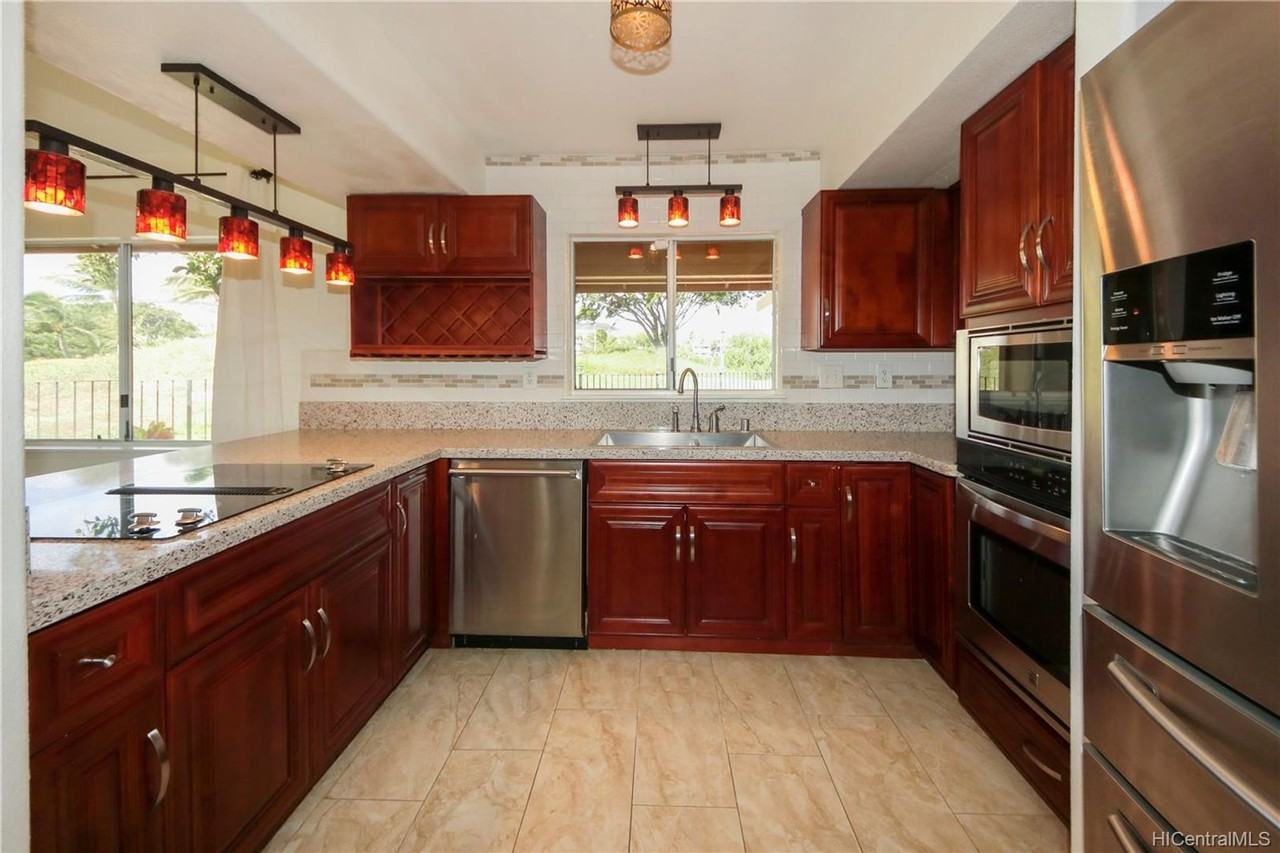 91-1033 Hokuwekiu St - Photo 5 of 25