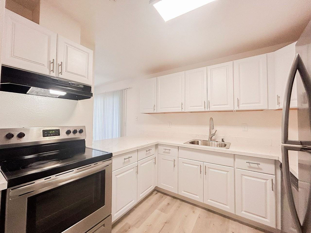 Village Point Apartments - Photo 5 of 17