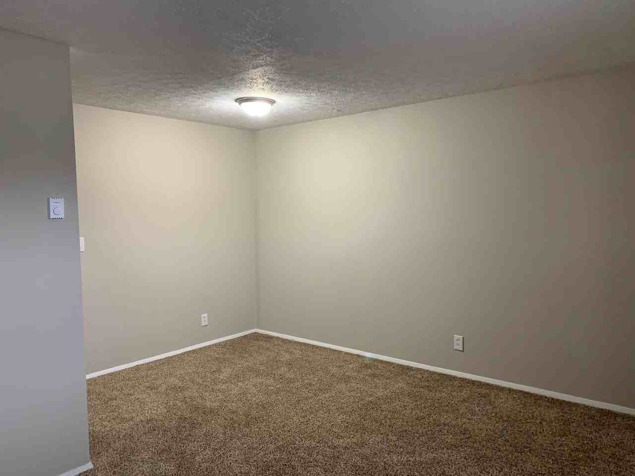 The Westbriar Apartments - Photo 6 of 8