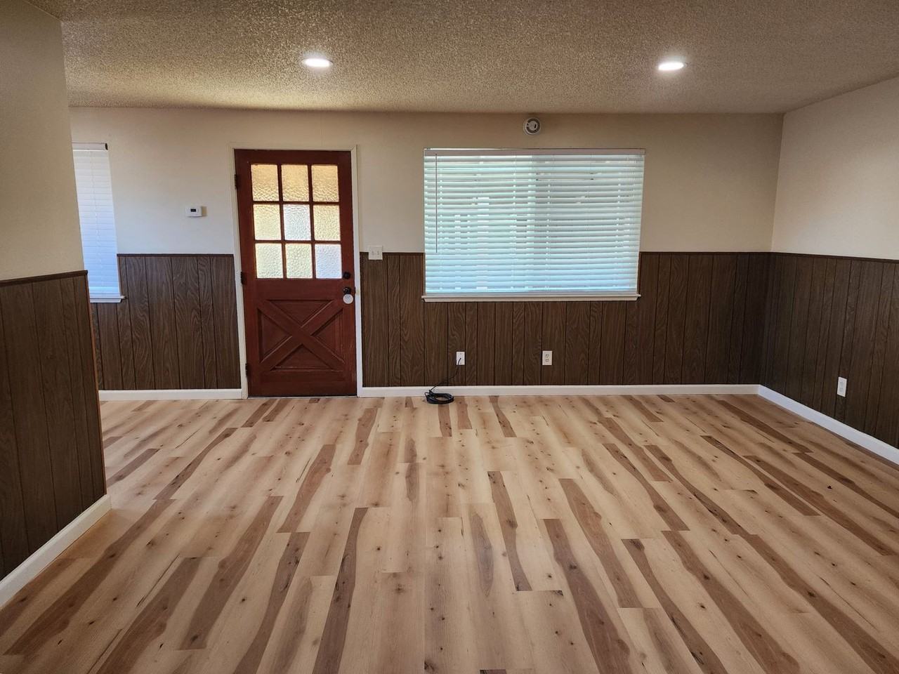 1425 Douglas Ave - Photo 3 of 13