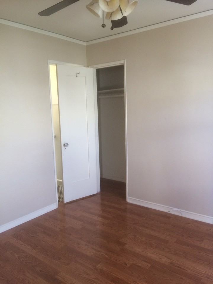 120 Lewis St - Photo 5 of 13