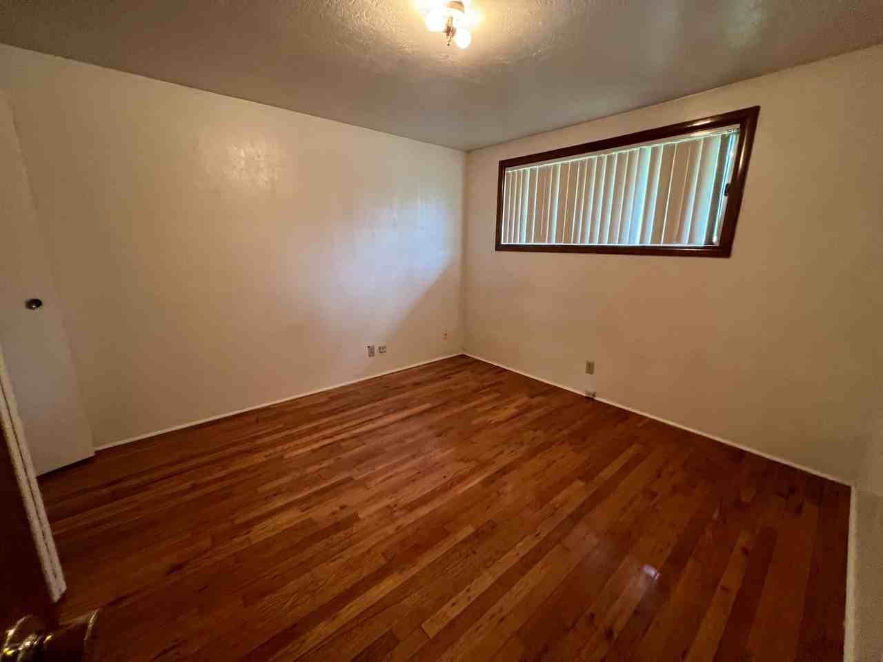 2710 Jefferson St - Photo 5 of 9