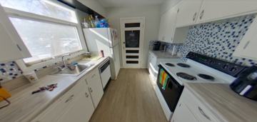 featured image of 2016 Hunting Avenue