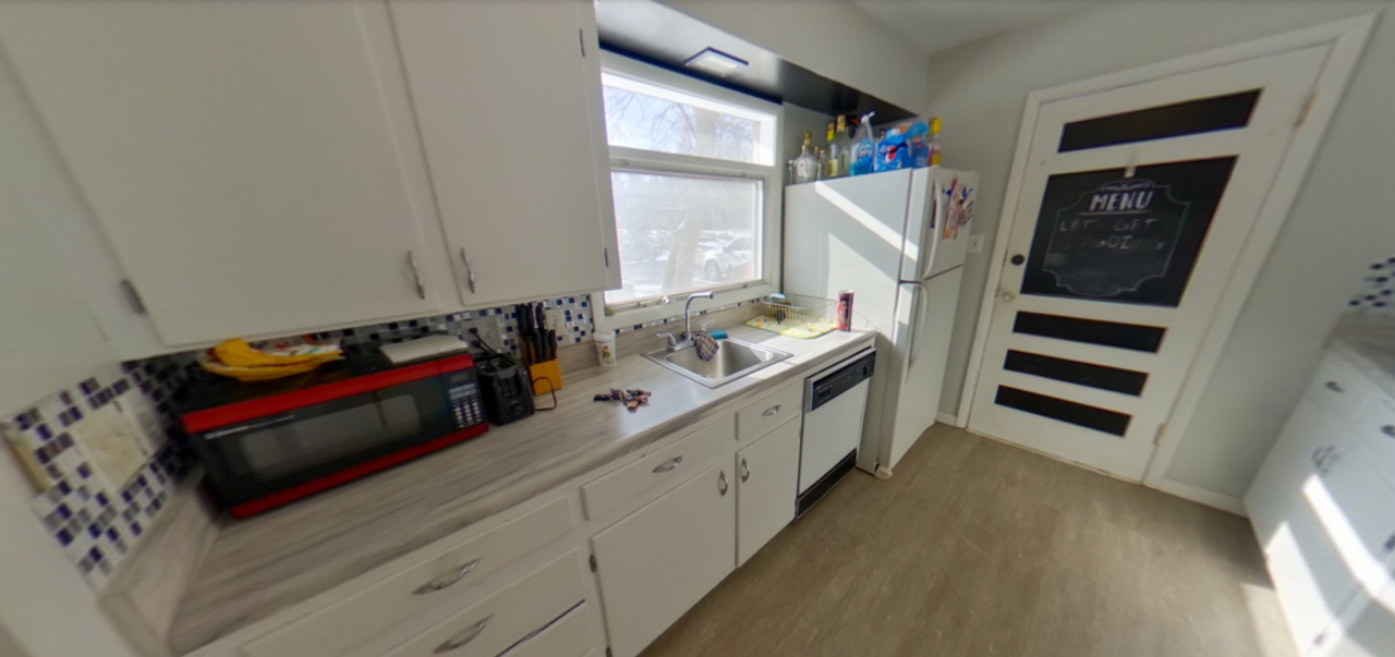 2016 Hunting Avenue - Photo 2 of 16