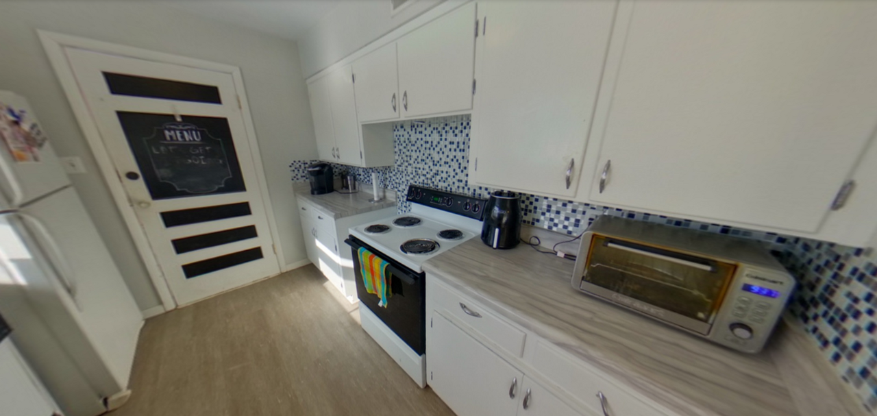 2016 Hunting Avenue - Photo 4 of 16