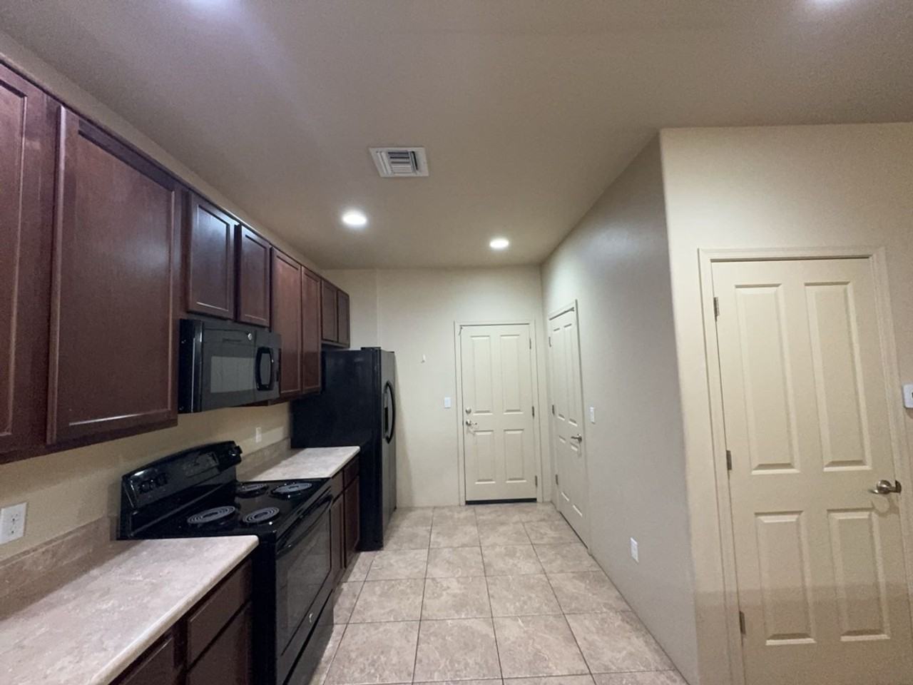 2078 Cascadia Dr - Photo 6 of 21