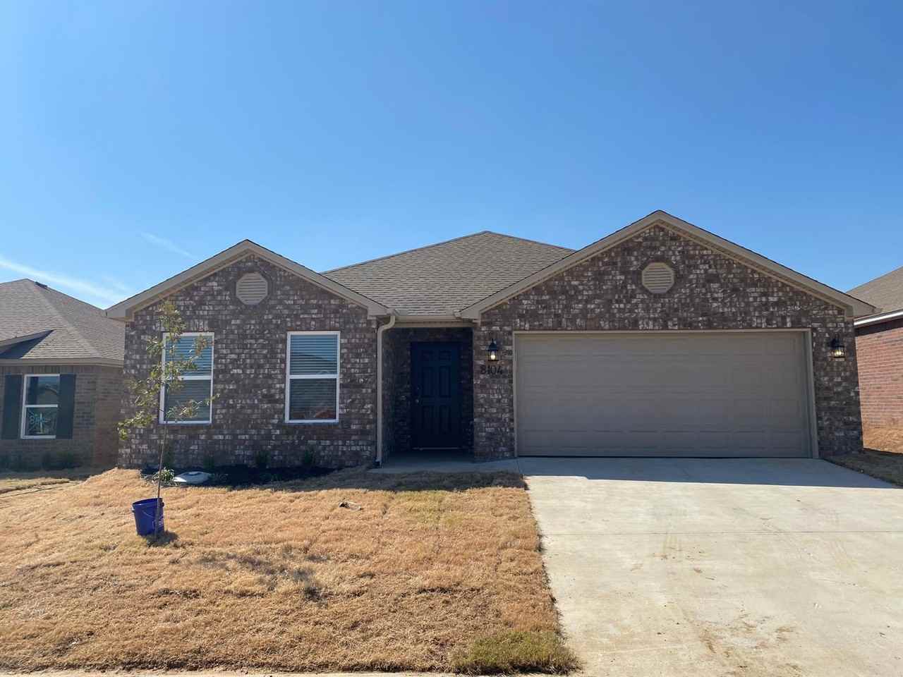8104 Dogwood Dr - Photo 4 of 25