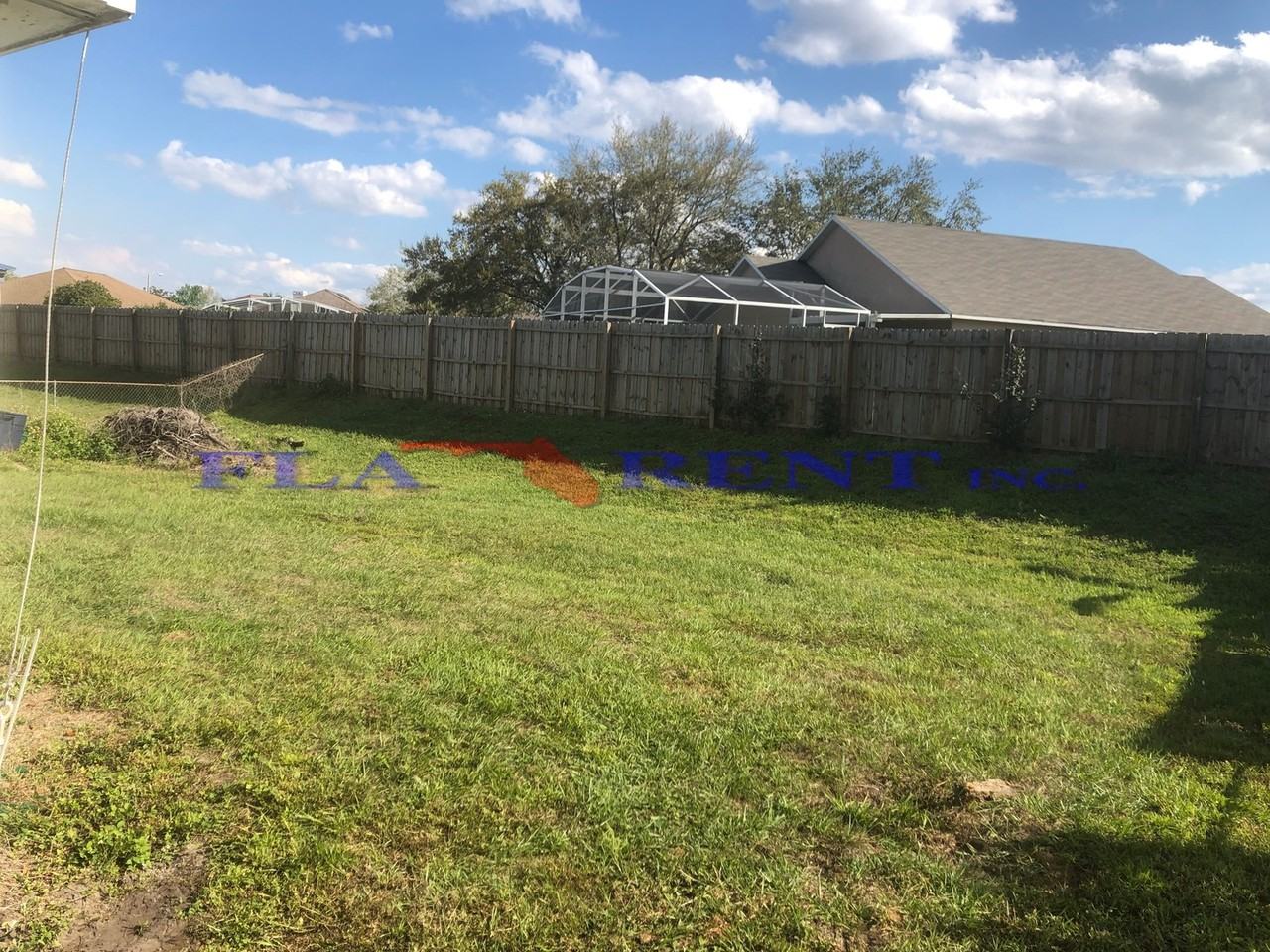 8206 Charlin Pkwy - Photo 4 of 13