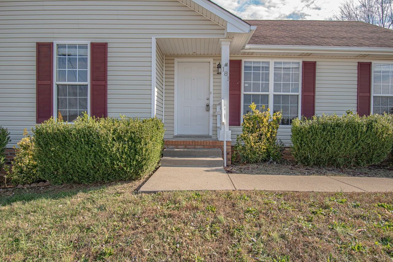 181 Monarch Ln - Photo 2 of 21