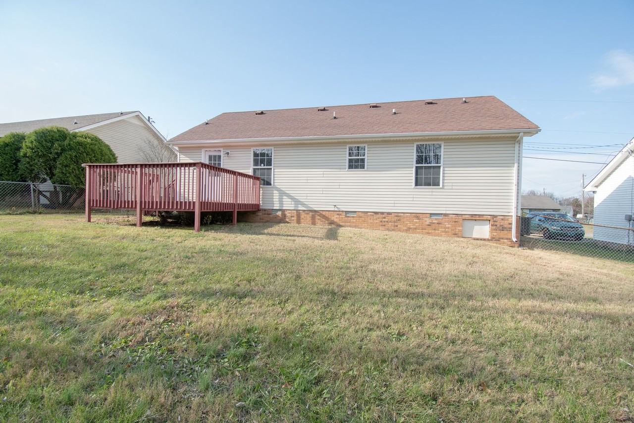 181 Monarch Ln - Photo 3 of 21