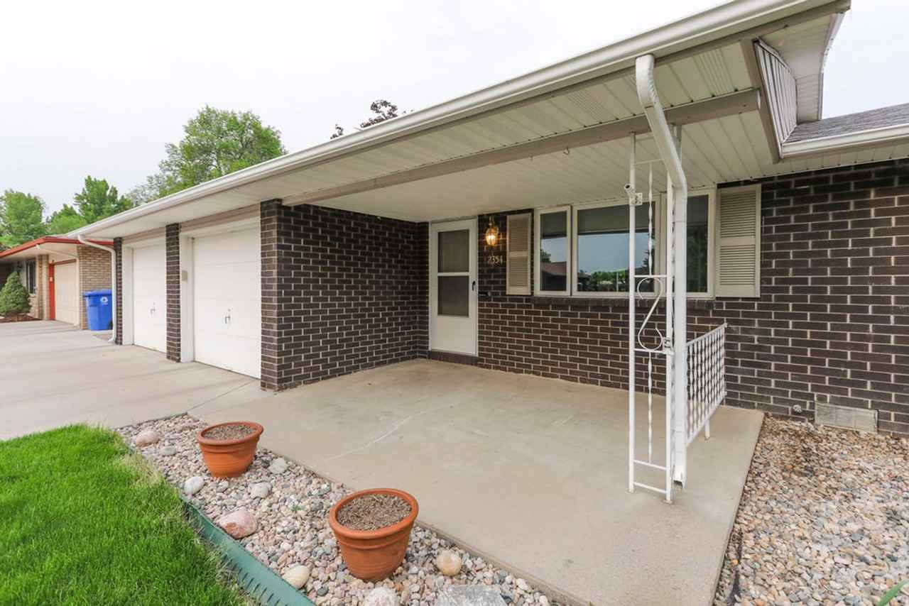 2354 Nyssa Dr - Photo 4 of 37