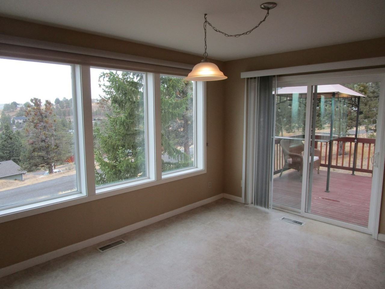 11552 Northwest King Avenue - Photo 7 of 17