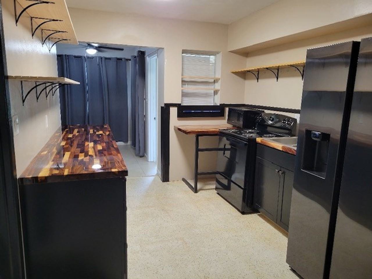 151 Tyler St - Photo 3 of 24