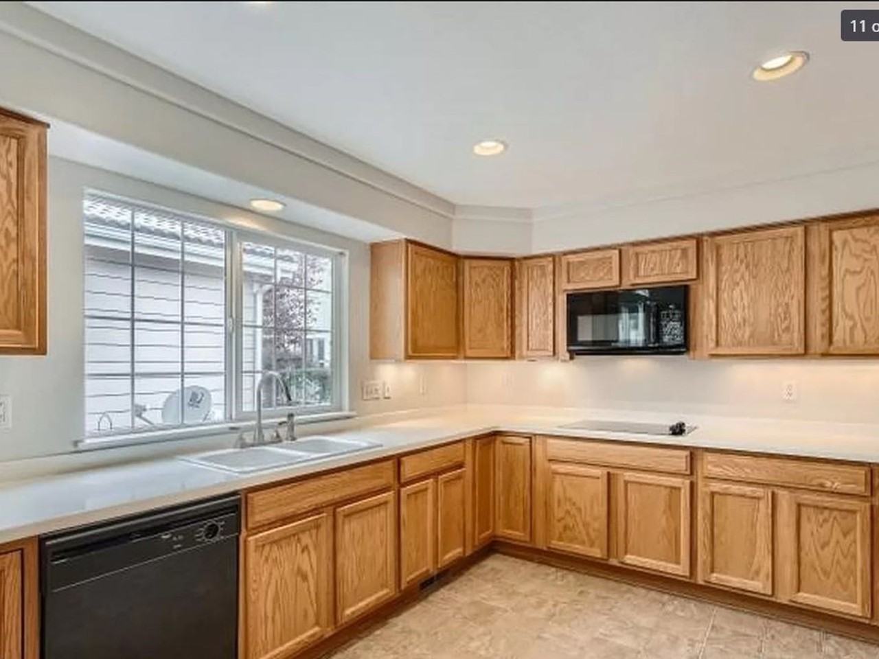 14321 Wright Way - Photo 2 of 25
