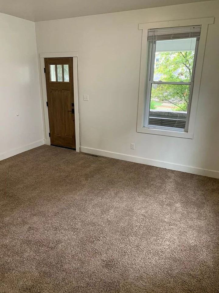 609 S Washington St #609 - Photo 2 of 16