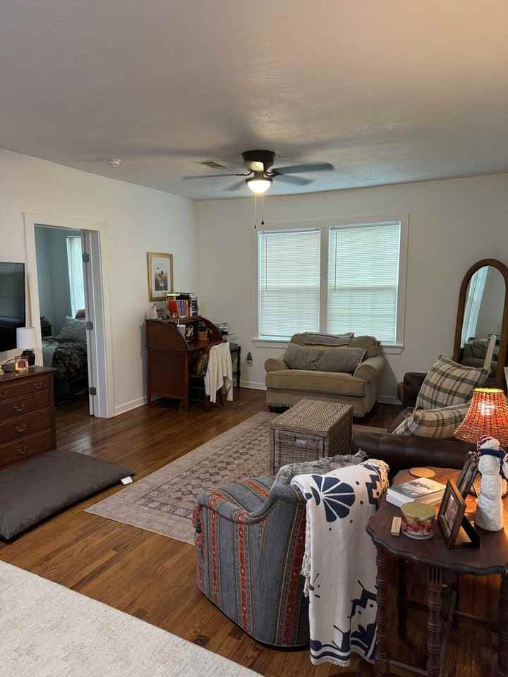 1300 1300 Antone - Main House - Photo 4 of 18