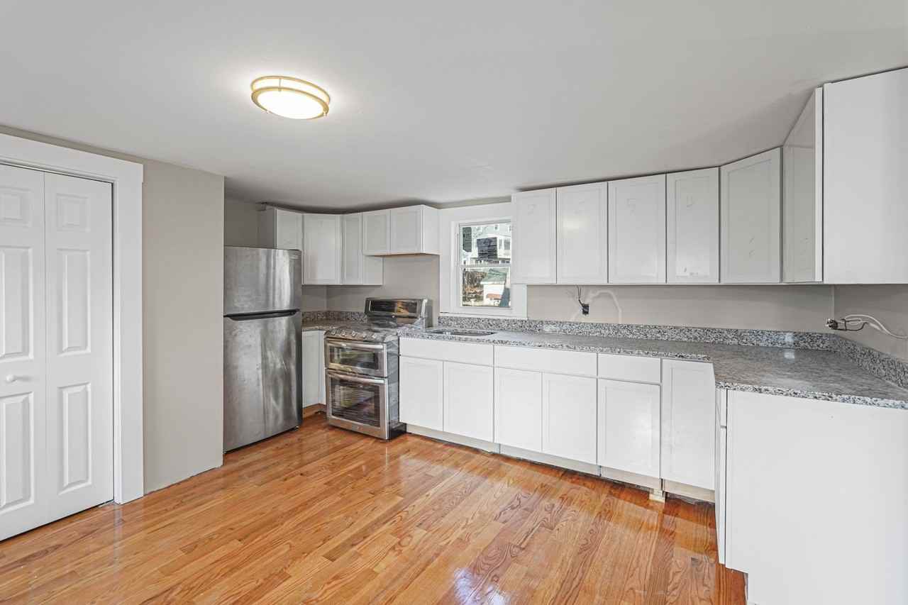 29 Glendale St - Photo 3 of 24