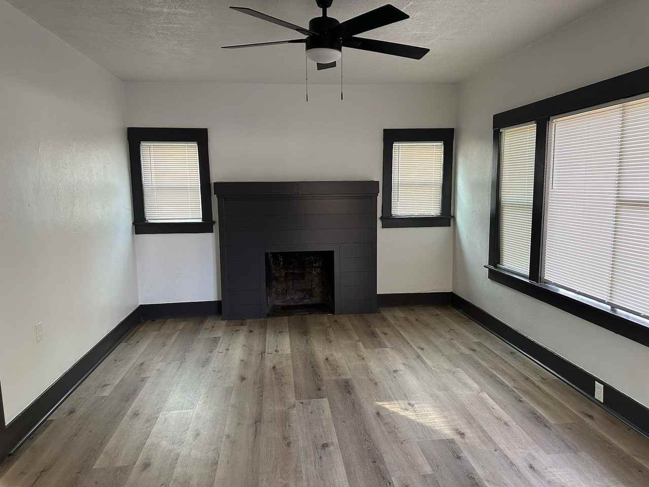 620 S Court St - Photo 3 of 14